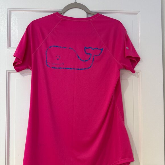 Vineyard Vines Women's Performance Short Sleeve Tee -- Medium - Picture 2 of 3
